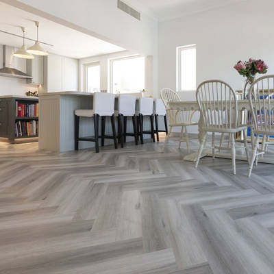 Gerbür Vinyl Click Herringbone Soft Classic Oak Dinning Area