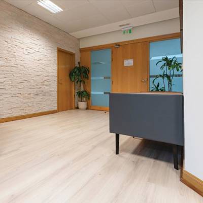 Office in Emirates Atrium,Dubai_AGT-Grande Step-Lugano